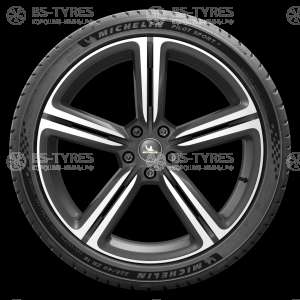 Michelin Pilot Sport 5 245/40 R21 96Y